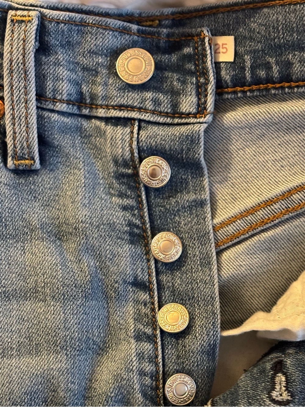 Levi’s Ribcage Straight Jeans Size 25 High Rise Light Wash Stretch Denim 25x32 - Picture 4 of 13